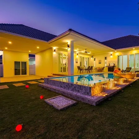Private Modern 3 Bedroom Pool Villa! Av1
